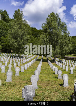 Il cimitero militare in Hunkovce Foto Stock