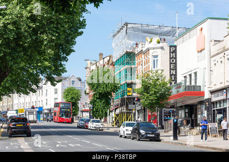 High Rd, East Finchley, London Borough of Barnet, Greater London, England, Regno Unito Foto Stock