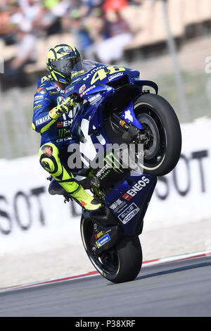 Valentino Rossi (46) di Italia e Movistar Yamaha MotoGP durante la giornata di gara del Gran Premi Monster Energy de Catalunya, il circuito di Catalunya, Montmelo, Spagna. Il 17 giugno del 2018. Foto Stock