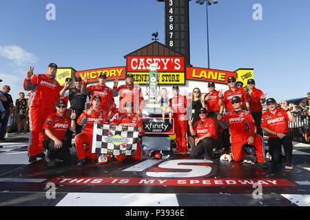 Newton, Iowa, USA. 17 Giugno, 2018. Justin Allgaier (7) vince l'Iowa 250 ad Iowa Speedway in Newton, Iowa. Credito: Chris Owens Asp Inc/ASP/ZUMA filo/Alamy Live News Foto Stock