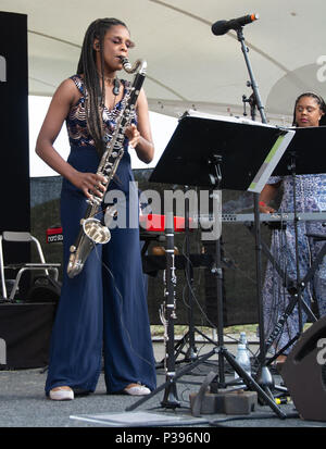 Malmö, Svezia, 17 Giugno, 2018. Juan de Marcos, famosa da Buena Vista Social Club, eseguire a Malmö come parte del libero estate lunga Sommarscen festival di Malmö. Tommy Lindholm/Alamy Live News Foto Stock