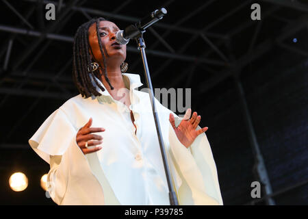 Oslo, Norvegia. Giugno 17, 2018. Il cantante e cantautore Kelela esegue un concerto dal vivo durante il norvegese music festival Piknik mi Parken 2018 a Oslo (Photo credit: Gonzales foto - Stian S. Moller). Foto Stock