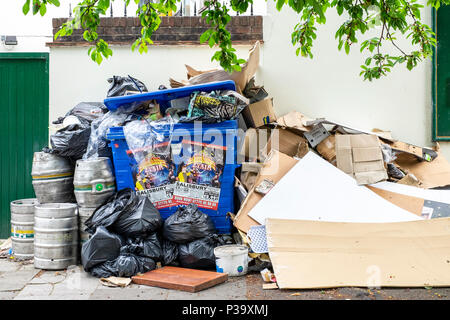 Rifiuti e rifiuti riciclabili Foto Stock