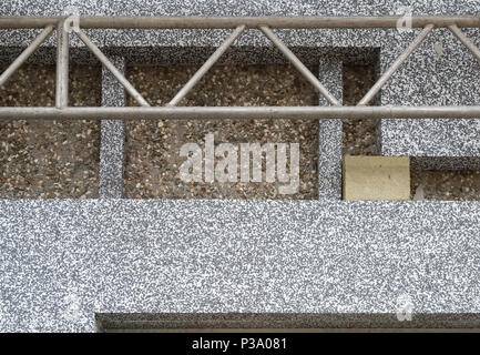 Berlino, Germania, installazione di isolamento termico di un edificio Foto Stock