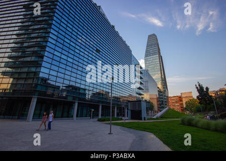 Diamond Tower e il Diamantini edifici progettati da Kohn Pedersen Fox in la Porta Nuova di Milano, Italia Foto Stock