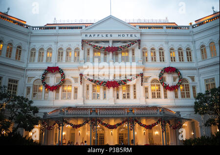 Singapore Repubblica di Singapore, in vista dell'ingresso principale del Raffles Hotel Foto Stock