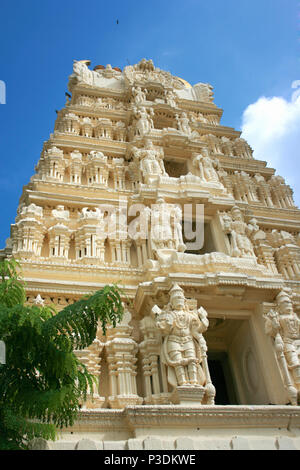 Il tempio all'interno dei locali della famosa Mysore Palace nella città di Mysore, nello stato di Karnataka, India. Foto Stock