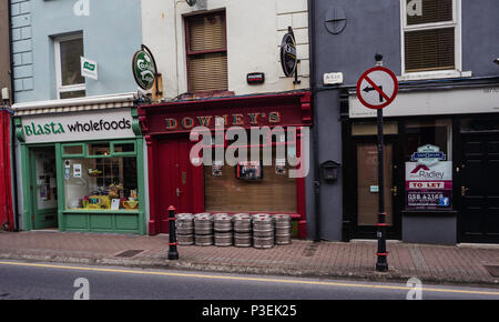 Downey's Bar a Dungarvan Foto Stock