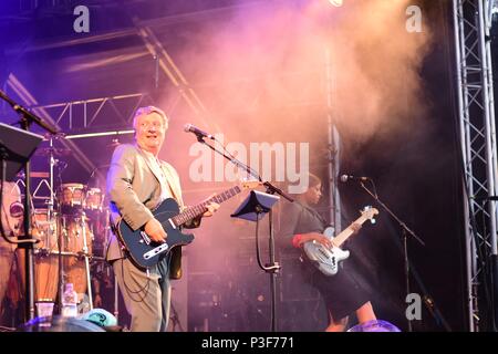 Squeeze rock vasca da bagno. Inghilterra - Pub nel Parco festival, Giugno 2018 Foto Stock