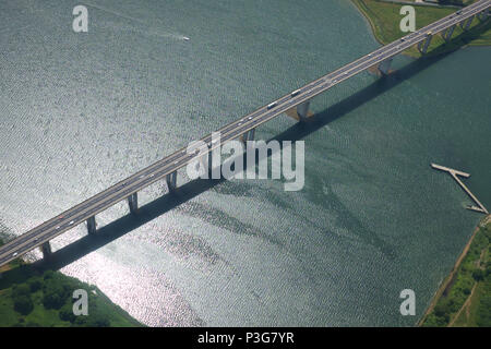 L'Orwell ponte che attraversa il fiume Orwell nel Suffolk REGNO UNITO Foto Stock