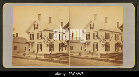 334 Due-store di una casa con un piccolo portico, Bangor, Maine, da Trask, M. G. (Manly G.), 1836-1919 Foto Stock