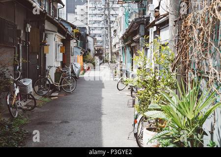 Nakazaki-cho street di Osaka in Giappone Foto Stock