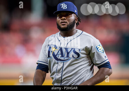 Houston, TX, Stati Uniti d'America. Il 18 giugno, 2018. Tampa Bay Rays relief pitcher Diego Castillo (63) durante un Major League Baseball gioco tra Houston Astros e il Tampa Bay Rays al Minute Maid Park a Houston, TX. Astros ha vinto il gioco da 5 a 4.Trask Smith/CSM/Alamy Live News Foto Stock