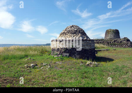 Fortezza preistorica nuraghe Santu Antine, vicino a Torralba, Sardegna, Italia Foto Stock