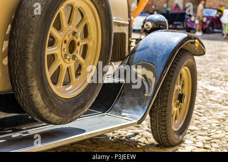 FAENZA (RA), Italia - 9 giugno 2018: una Fiat 501 1924 mostra auto in auto storiche rally Autogirovagando Foto Stock