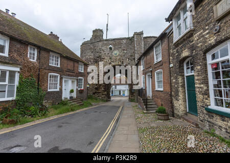 Il Landgate visto da Hilder la scogliera, segale, East Sussex, England, Regno Unito Foto Stock