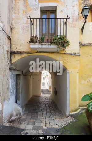 Grottaglie (Italia) - La città in provincia di Taranto Puglia, Italia meridionale, famosa per la ceramica artistica. Qui il suggestivo centro storico Foto Stock