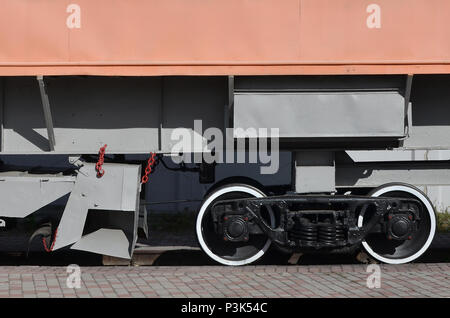 Foto delle ruote delle ferrovie Russe supporto tecnico treno Foto Stock