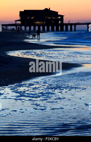 Serata a Jennette è Pier Outer Banks Nag Capo Nord Carolina Beach Foto Stock