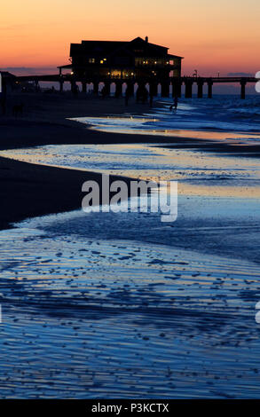 Serata a Jennette è Pier Outer Banks Nag Capo Nord Carolina Beach Foto Stock