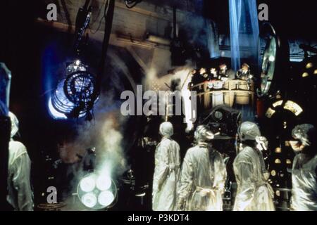 Pellicola originale titolo: dodici scimmie. Titolo inglese: dodici scimmie. Regista: Terry Gilliam. Anno: 1995. Credito: TRISTAR PICTURES / Album Foto Stock