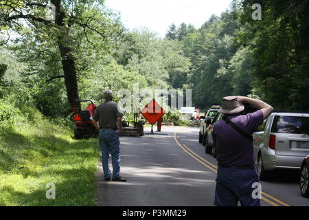 Strada dissestata Foto Stock