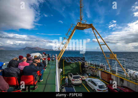 Il Armadale per Mallaig nave traghetto salpa da Ilse di Skye nelle Highlands della Scozia Foto Stock