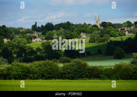 Villaggio Collyweston visto dal Jurassic così come passa attraverso il Welland Valley Foto Stock