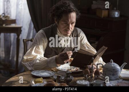 Pellicola originale titolo: JONATHAN STRANGE & MR NORRELL. Titolo inglese: JONATHAN STRANGE & MR NORRELL. Regista: TOBY HAYNES. Anno: 2015. Stelle: BERTIE CARVEL. Credito: BBC / Album Foto Stock