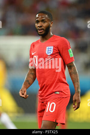 Volgograd, Russia. Il 18 giugno, 2018. 18 giugno 2018, Russia, Volgograd: Calcio: World Cup, Tunisia vs Inghilterra, stadi di gruppo, gruppo G, Volgograd Stadium. L'Inghilterra del Raheem Sterling. Credito: Andreas Gebert/dpa/Alamy Live News Foto Stock