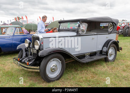 Knutsford, Regno Unito. Xix Jun, 2018. 19 Giugno 2018 - Il Cheshire Showground a Creta Fattoria Flittogate Lane, Knutsford ha ospitato il 2018 Royal Contea di Cheshire Show. La mostra è circa le favolose attrazioni, caratteri & sapori di Cheshire & al di là di credito: John Hopkins/Alamy Live News Foto Stock