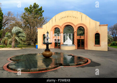 In Australia, i Giardini Fitzroy, Melbourne, missione spagnola stile architettonico, Victoria, conservatorio Foto Stock