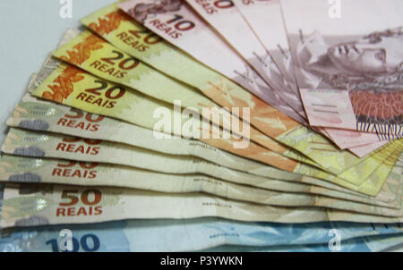 Dinheiro do Brasil, notas de Real, moeda brasileira. Foto Stock