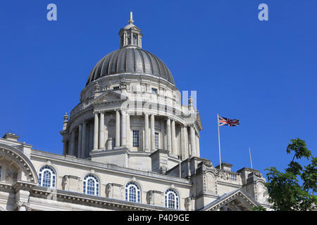 Porto di Liverpool su Edificio Pierhead, Liverpool, una delle tre Grazie, il Merseyside, NW England, Regno Unito Foto Stock