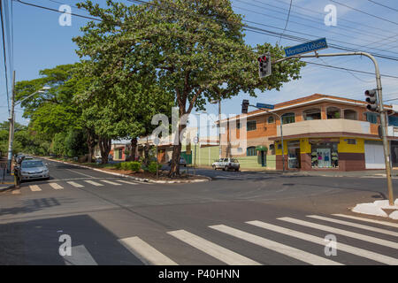Rua Monteiro Lobato, em Ribeirão Preto, interior de São Paulo. Foto Stock