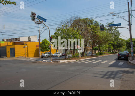 Rua Monteiro Lobato, em Ribeirão Preto, interior de São Paulo. Foto Stock