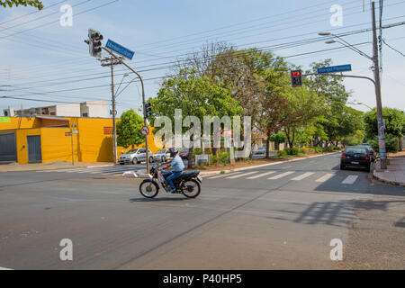 Rua Monteiro Lobato, em Ribeirão Preto, interior de São Paulo. Foto Stock