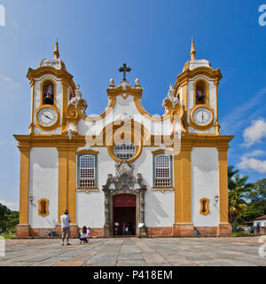 Tiradentes - MG Matriz de Santo Antônio Igreja Religião Fé Oração Crença Devoção Igreja Católica Cidade Histórica Tiradentes Minas Gerais Sudeste Brasil Foto Stock