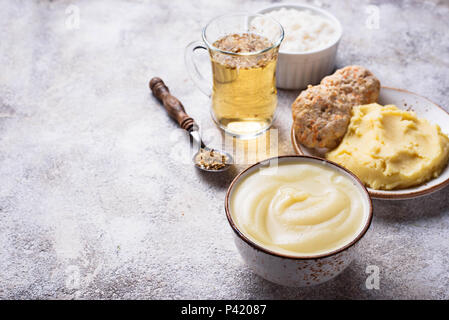 La dieta alimentare per i malati di stomaco Foto Stock