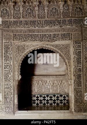 PALACIO DE COMARES - TACA EN EL INTRADOSSO DEL ARCO DE ACCESO - SIGLO XIV. Posizione: ALHAMBRA-PALACIO DE COMARES, Granada, Spagna. Foto Stock