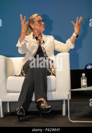 Cannes, Francia, 20 giugno 2018, Angela Ahrendts, Vice presidente senior di Apple Retail frequentare il Cannes Lions Festival - Festival Internazionale di Creatività © ifnm / Alamy Live News Foto Stock