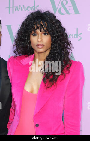 Ciara, V&una festa estiva 2018, Victoria and Albert Museum di Londra, UK, 20 giugno 2018, Foto di Richard Goldschmidt Foto Stock