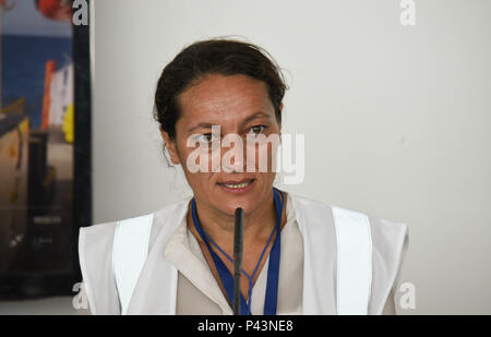 Giugno 17, 2018 - Valencia, Spagna: il cofondatore e testa di SOS Mediterranee, Sophie Beau, partecipa a una conferenza stampa a Valencia dopo l arrivo del Aquarius nave soccorso a Valencia. ***Francia / nessun vendite in Svezia, Danimarca, Norvegia, Finlandia prima di giugno 25, 2018*** Foto Stock