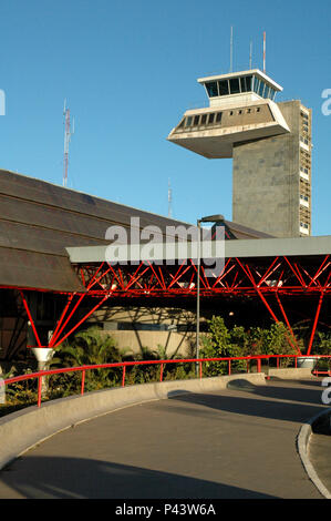 Aeroporto Internacional de BrasÃ-lia - Presidente Juscelino Kubitschek duranti Pontos turÃ-sticos de BrasÃ-lia. BRASÃLIA/DF, Brasil 27/07/2004. (Foto: David Santos Jr / Fotoarena) Foto Stock