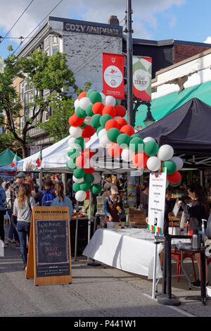 Caffè all'aperto stand alla Giornata italiana 2018 celebrazioni in unità commerciali, Vancouver, BC, Canada Foto Stock