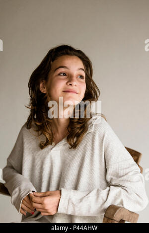 Retrato da adolescente Gabriela Carvalho, com autorizaÃ§Ã£o de uso de imagem . SÃ£o JoÃ£o da Boa Vista/SP, Brasil 07/11/2013. Foto: Alexandre Carvalho / Fotoarena Foto Stock