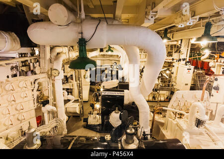 Gran Bretagna, Scozia, Edimburgo, Leith, il Royal Yacht Britannia, Museo della Nave camera motore Foto Stock