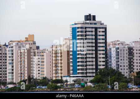 FLORIANÓPOLIS, SC - 02/10/2014: COTIDIANO - Cena do cotidiano em fim de tarde na Avenida Beira-Mar Norte em Florianópolis. (Foto: Cadu Rolim / Fotoarena) Foto Stock