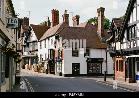 Edifici sulla High Street a Arundel, West Sussex, Inghilterra meridionale Foto Stock