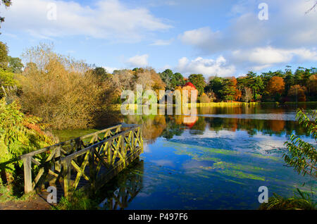 Montare Stewart colori autunnali Boating Lake County Down Irlanda del Nord Foto Stock